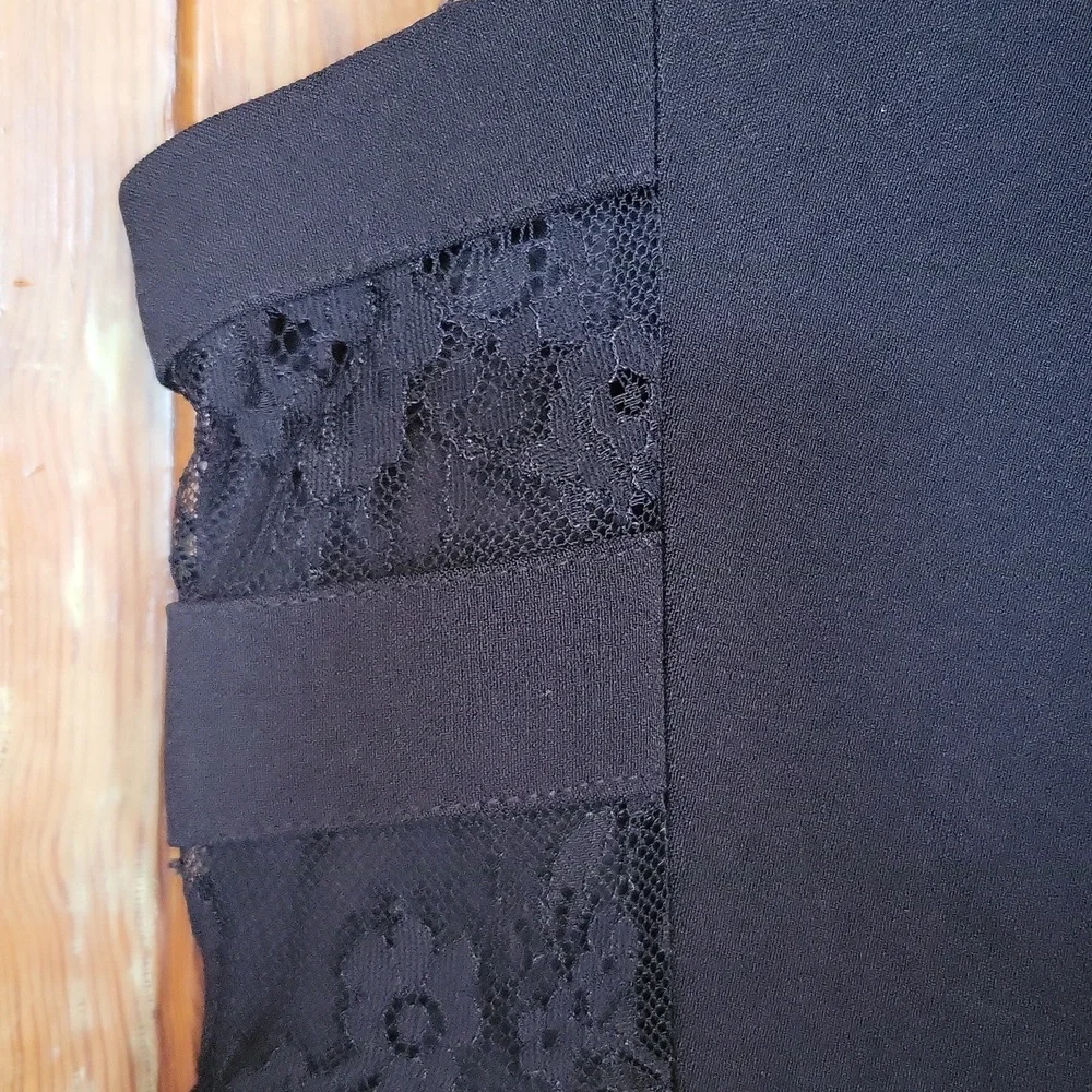 Women Dress - Picture 3 of 8